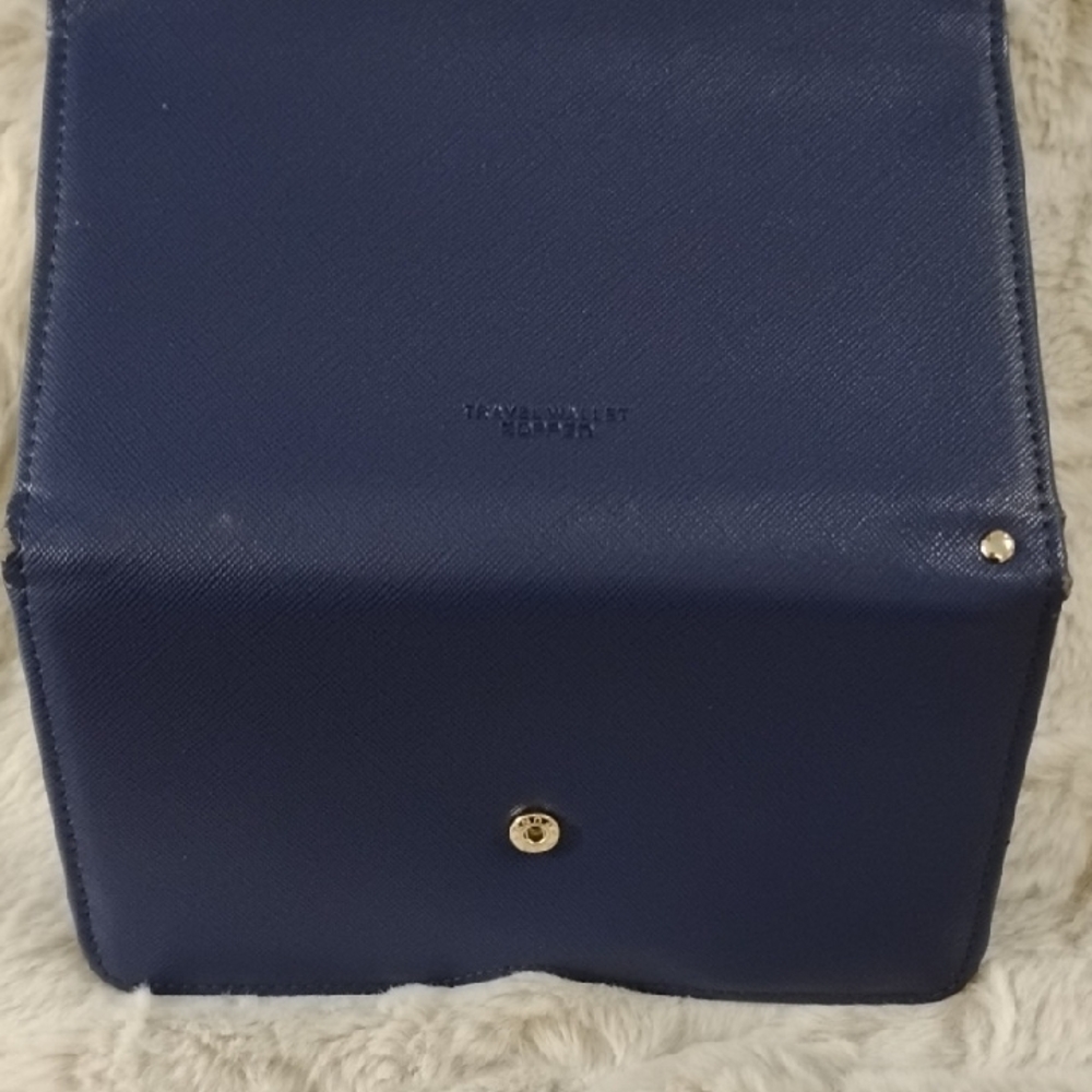 Chic Navy Blue Women's Clutch Organizer Or Passport Agenda Holder - Picture 10 of 10